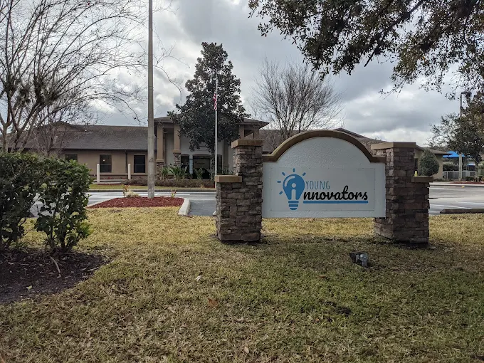 Young Innovators Academy of Oviedo School facade